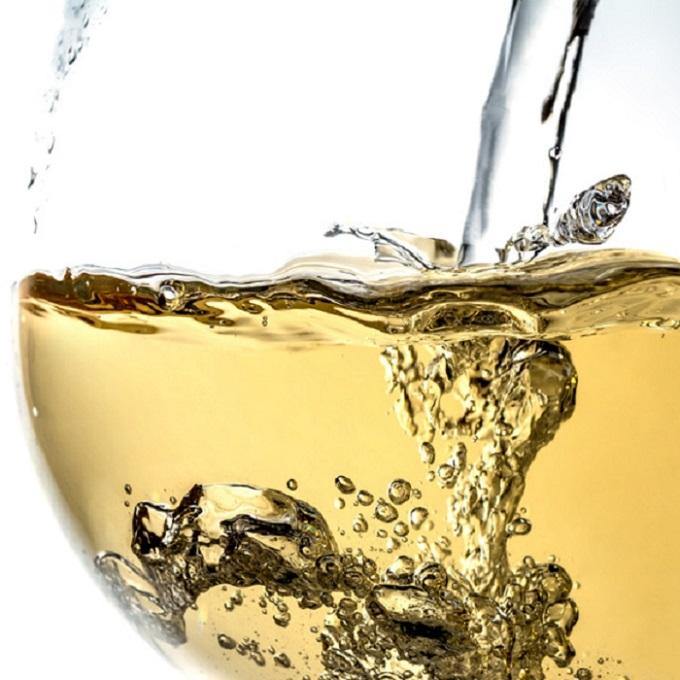 Beaujolais - France (White Wine) - Christopher Piper Wines Ltd
